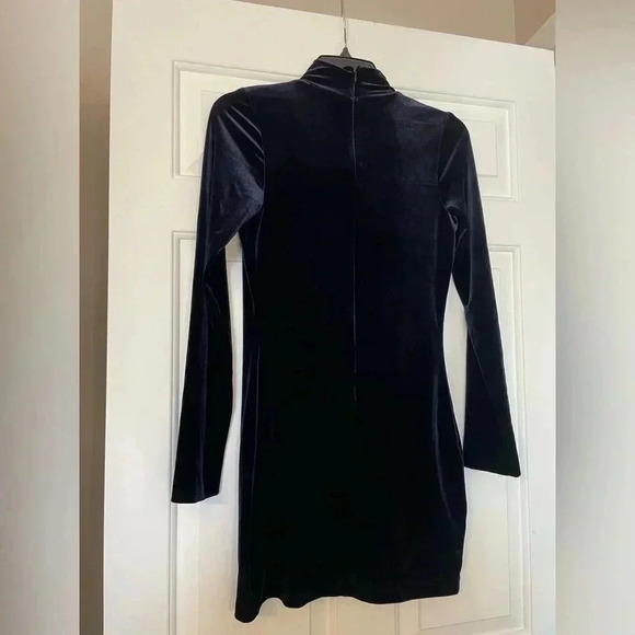 Design Lab Lord & Taylor Navy VELVET Long Sleeve Collar V Neck Mini Dress Medium - Picture 5 of 5
